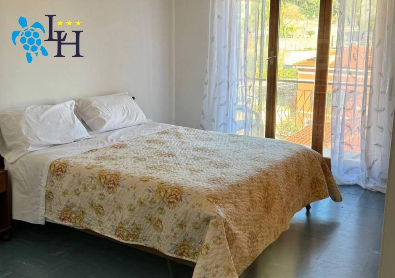 Hotel Lora Rda Luxury Бордихера Стая снимка