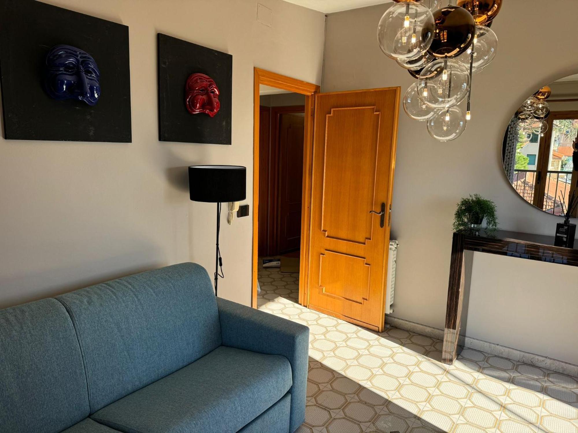 Hotel Lora Rda Luxury Бордихера Екстериор снимка